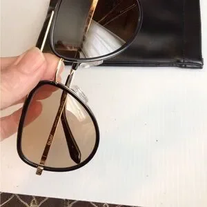 Quay Australia | Accessories | New Rare Quay All In Amber  display picture 1